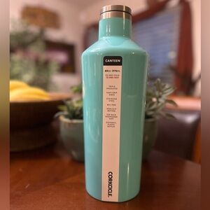 Corkcicle Aqua-Turquoise Stainless Steel Canteen 60 oz